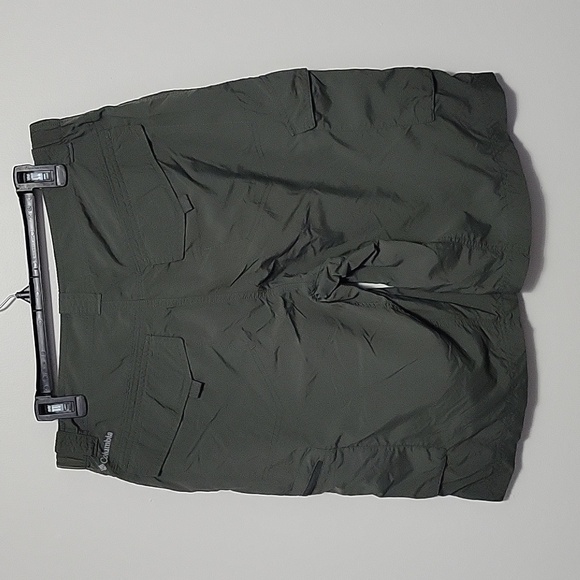 Columbia Omni Shade Men Size 34 Green Cargo Shorts Nylon Sun Protection 12" - Picture 2 of 6